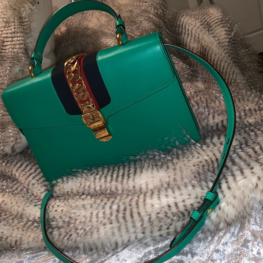 Authentic Gucci medium sylvie bag